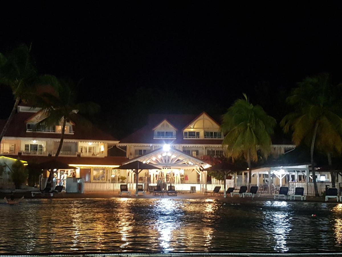Caraibes Apparts-Resorts Сен-Ан Екстериор снимка