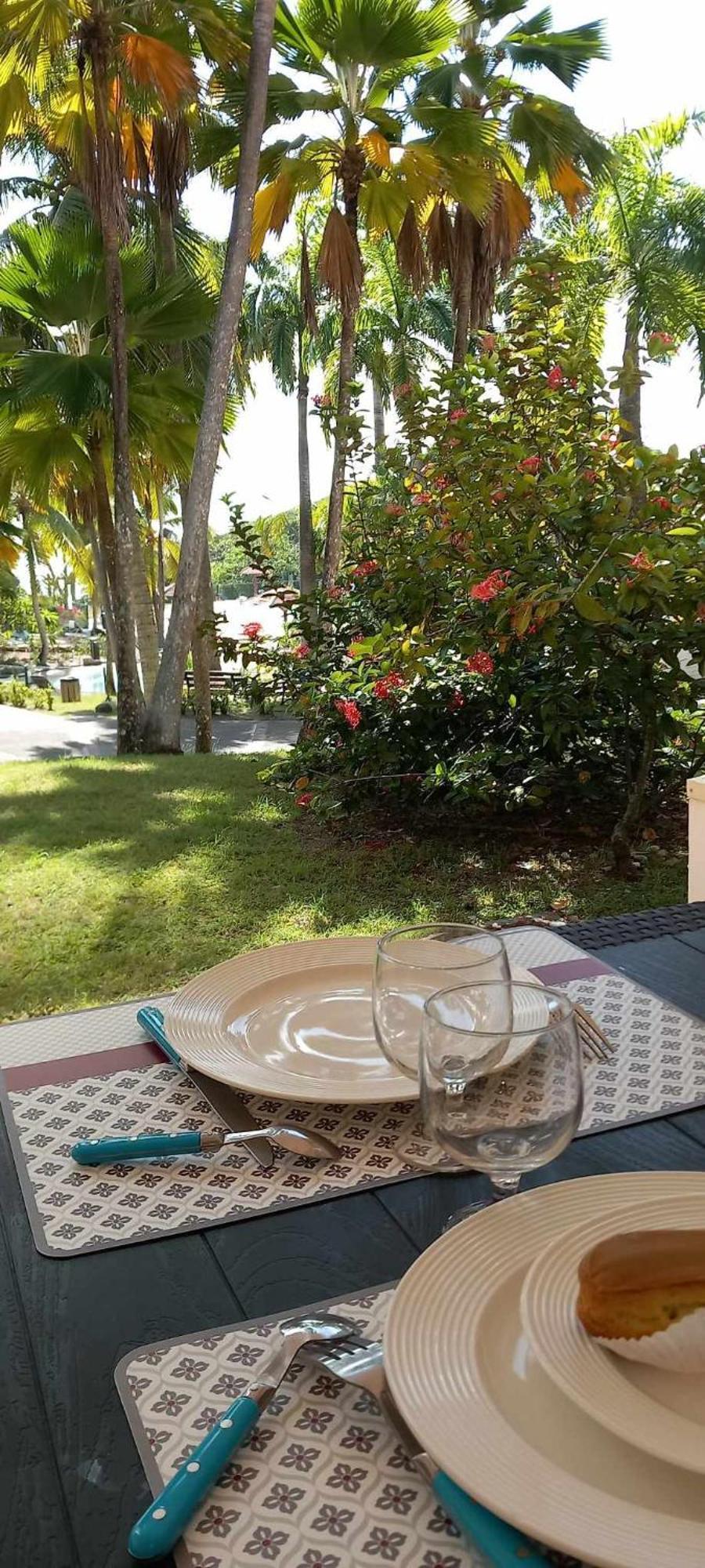 Caraibes Apparts-Resorts Сен-Ан Екстериор снимка